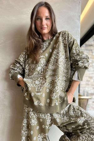 Bandana B Chill Sweatshirt Olive